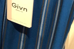 Kleidung der Marke GIVN